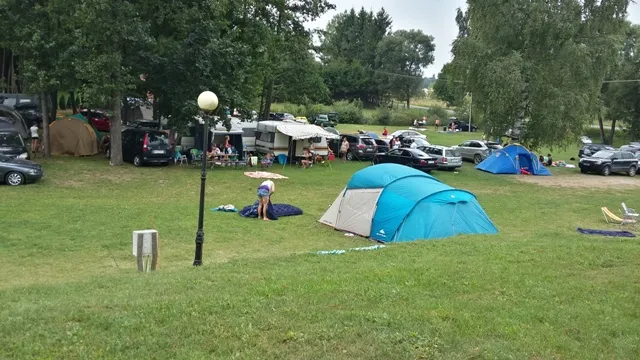 Pole namiotowe